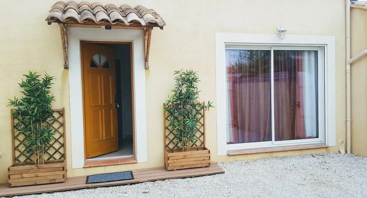 Maison Avec Jardin Au Calme La Crau France
