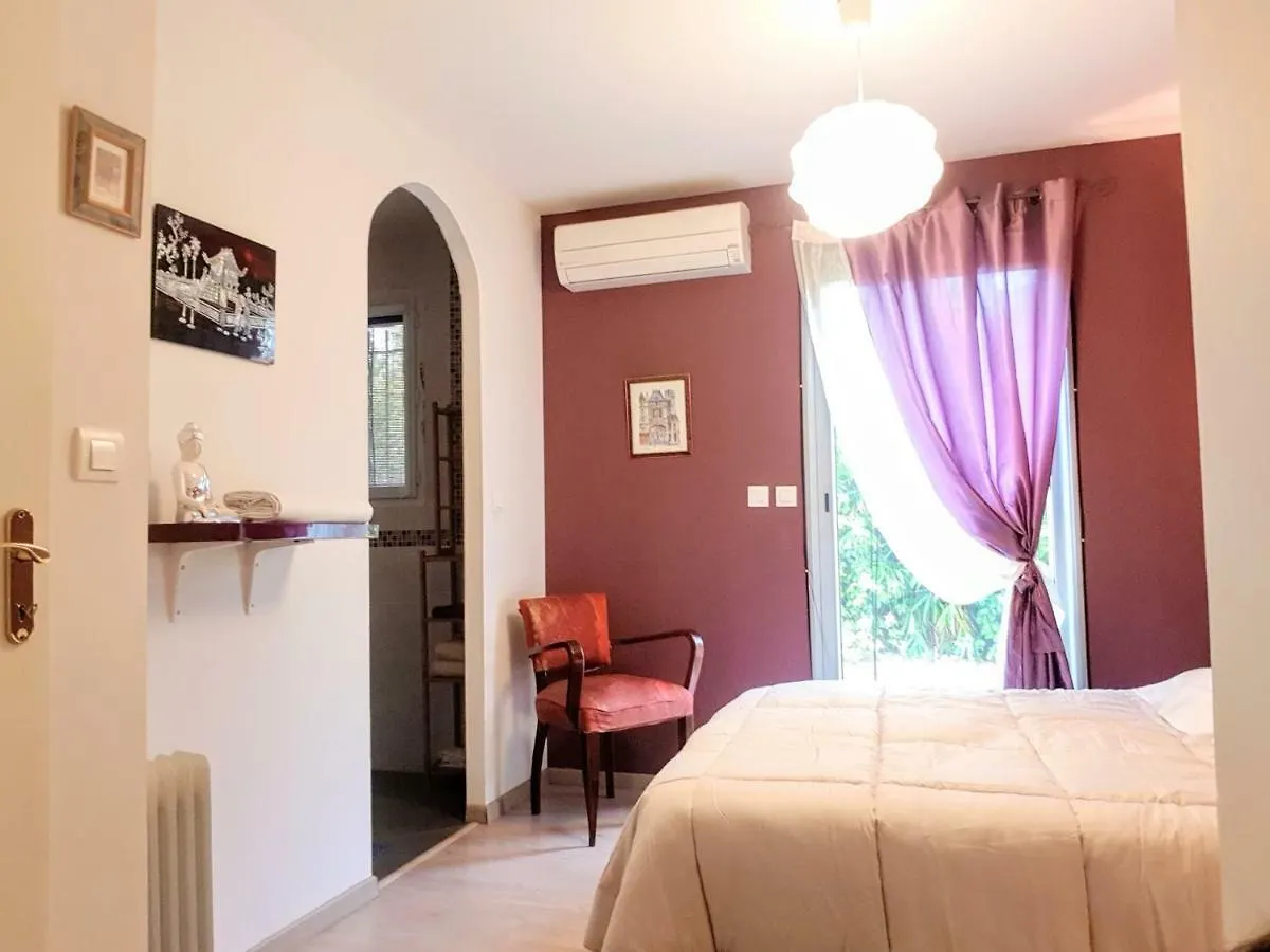 Maison Avec Jardin Au Calme La Crau 0*,